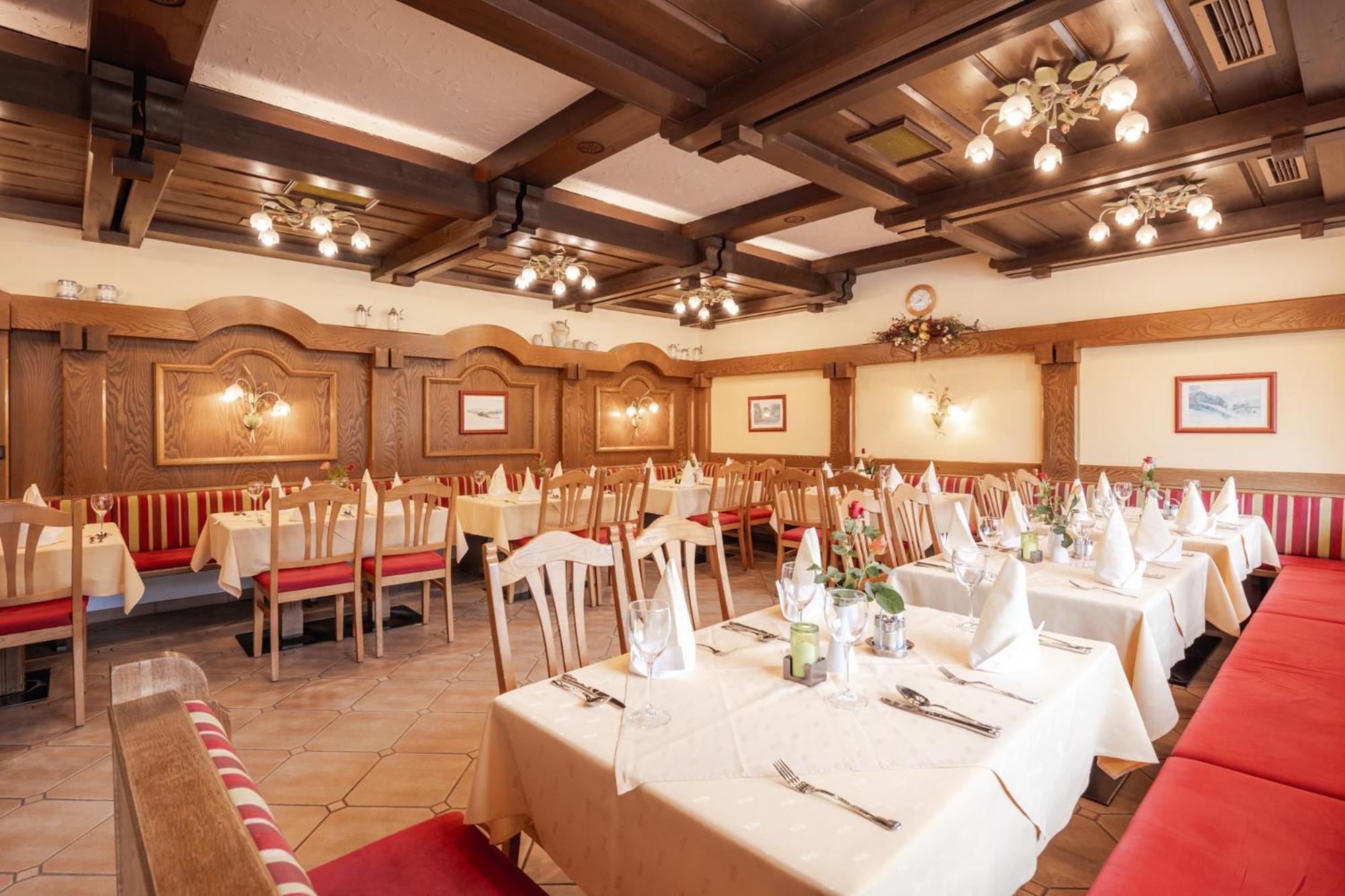 Landhotel Stofflerwirt ซังคท์มิคาอิลอิมลุงเกา ภายนอก รูปภาพ